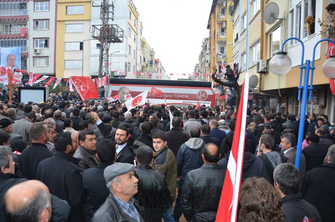 MHP LİDERi DEVLET BAHÇELİ AKHİSARLILAR İLE BULUŞTU